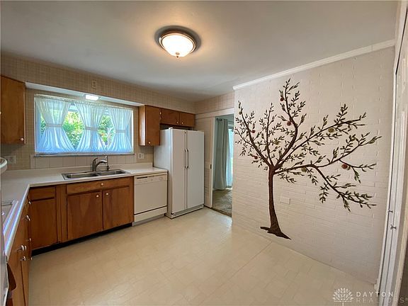 5th image of 4185 Eckworth Dr