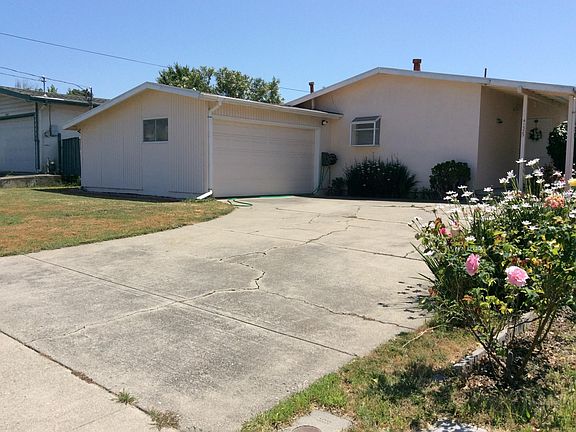 2nd image of 41325 Norman Ct