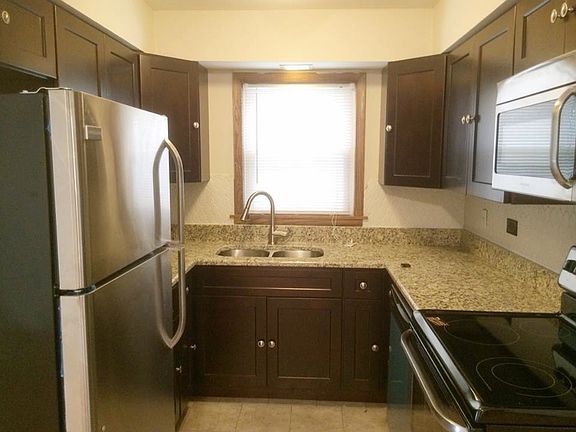 5th image of 11911 S Lawndale Ave