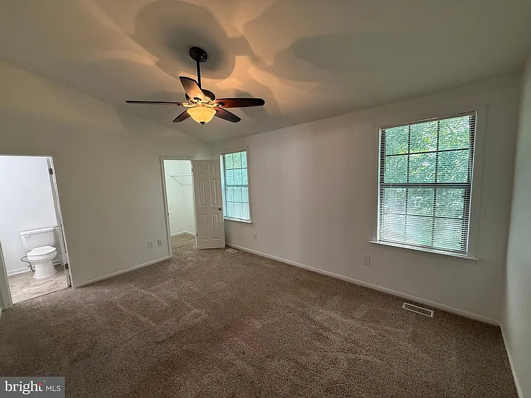 1042 Baywood Dr — Photo 10