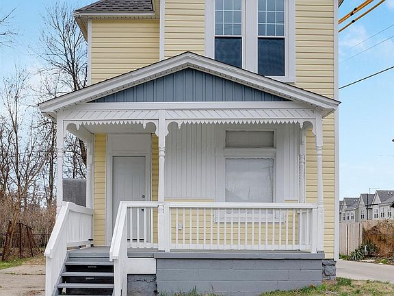 4th image of 147 N Winner Ave