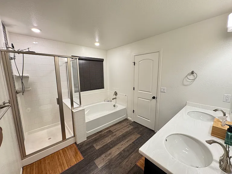 6109 Dayton St — Photo 42