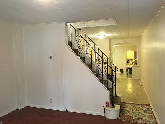 Living/separate dining rooms