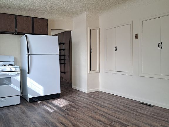 5th image of 939 N 22nd St Unit 7