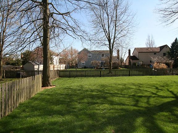 5th image of 735 Suntree Dr