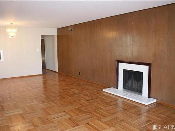 2nd image of 19 Northridge Dr