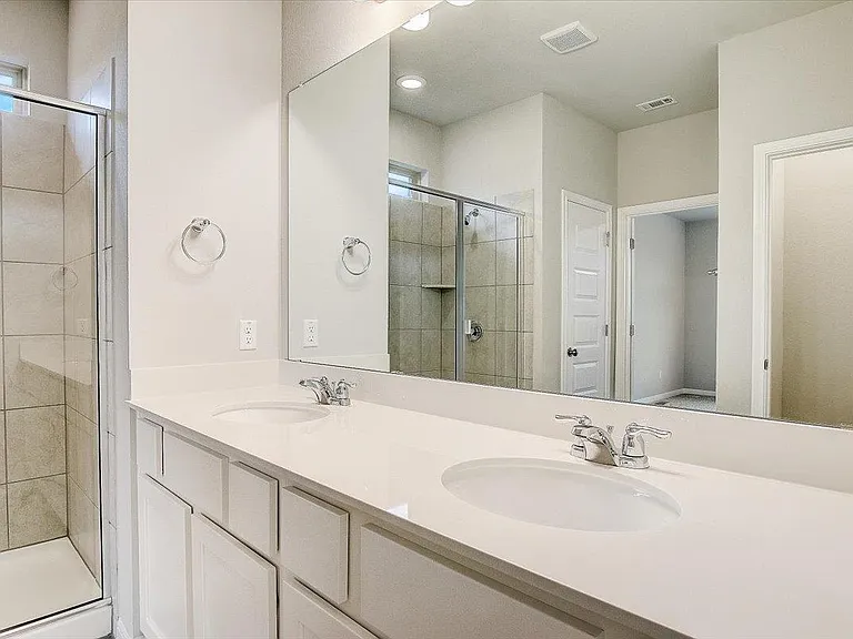 108 Peruvian Ln — Photo 29
