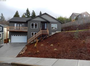 1120 NE Cascadia Ridge Dr, Estacada, OR 97023