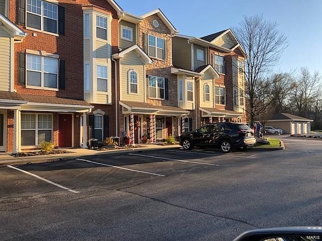 1st image of 2684 McKnight Crossing Ct