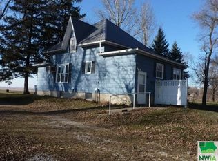 960 S Hayes Ave, Primghar, IA 51245