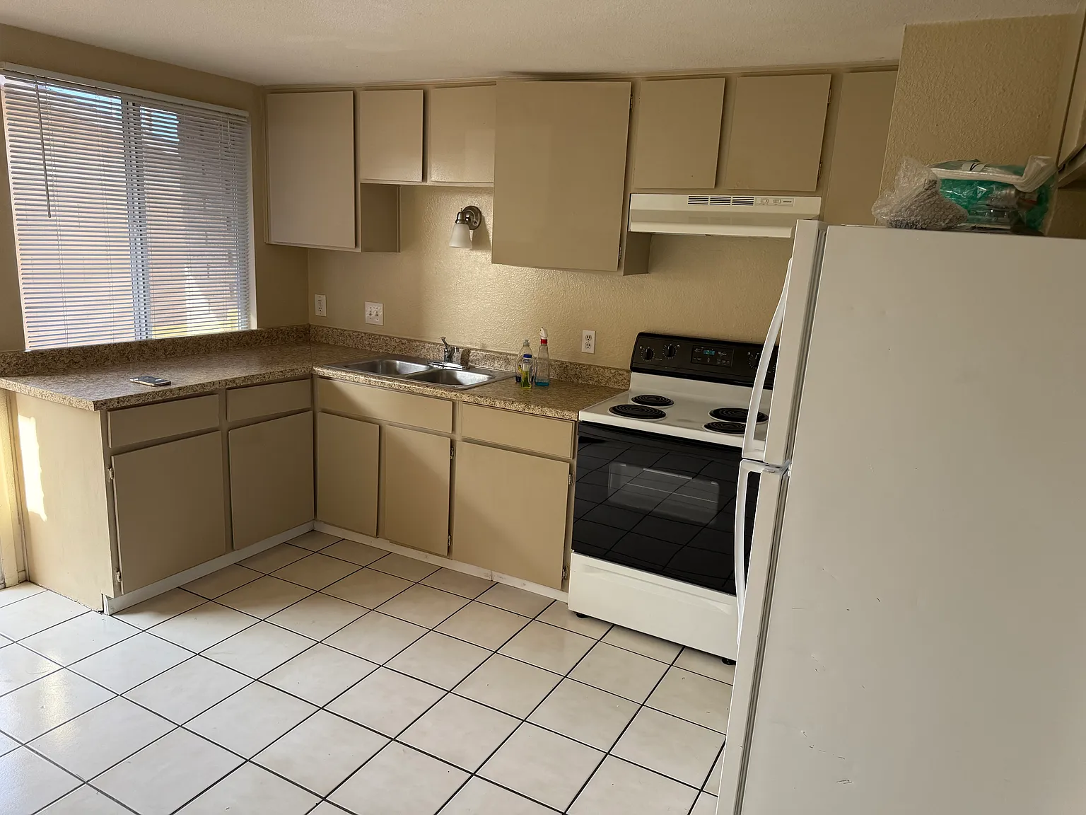2 bed, 900 sqft, $1,250 — Photo 4