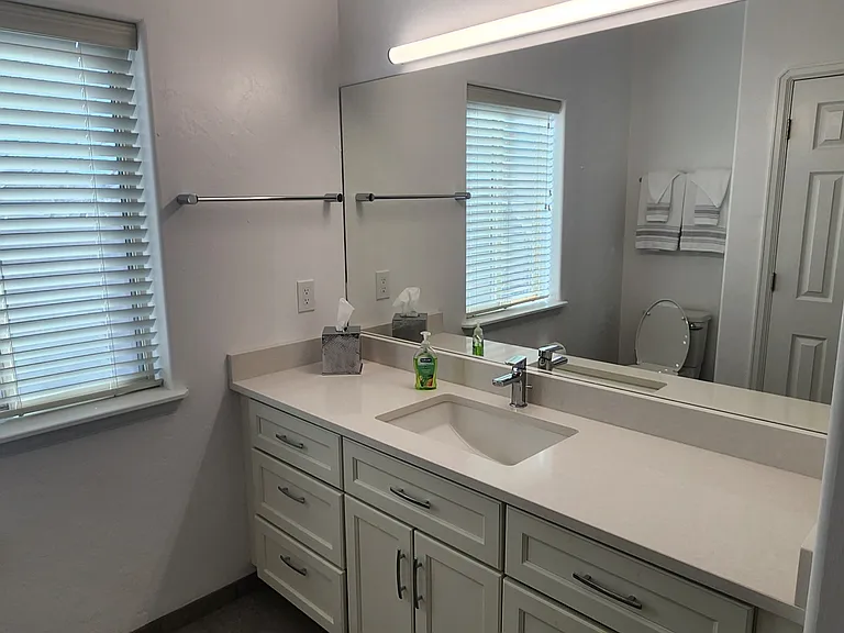 242 Crossroads Cir — Photo 4