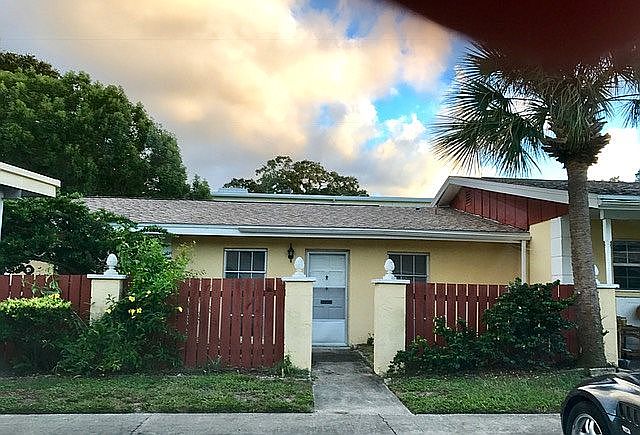 1st image of 1015 De Soto Dr