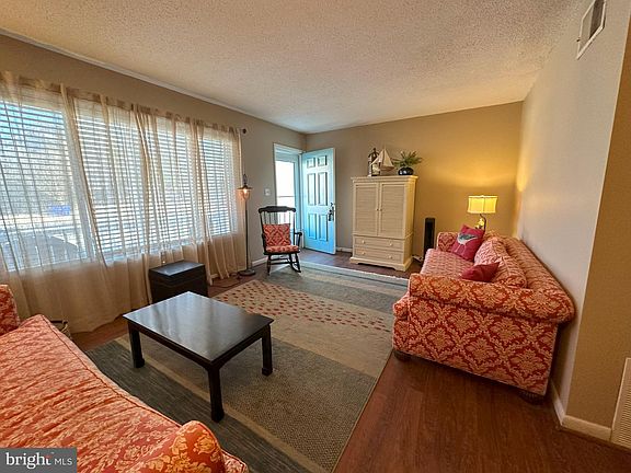3rd image of 24 Dickinson Ave #7A