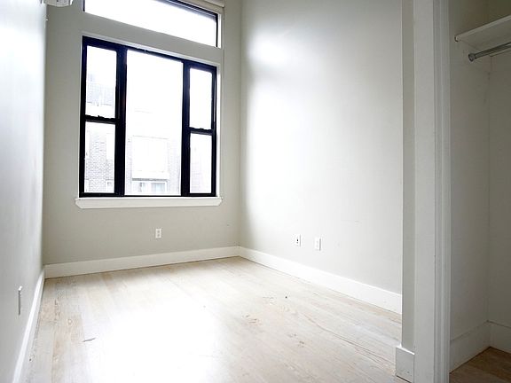4th image of 609 Seneca Ave Floor 3