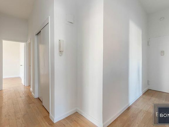 5th image of 215 W 101st St APT 8A