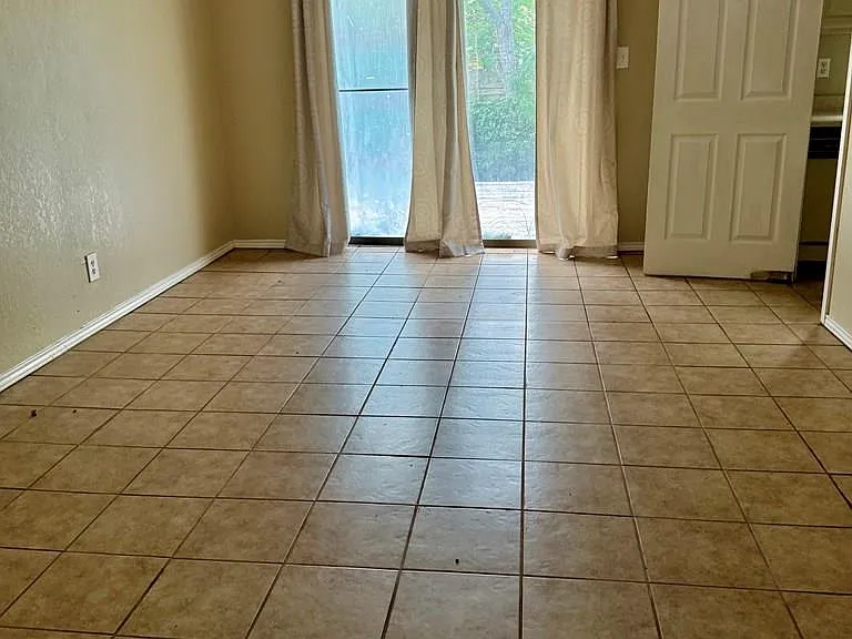 2802 Austrian Pine Ct — Photo 4