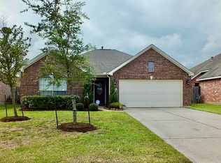 2916 Standing Springs Ln, Dickinson, TX 77539