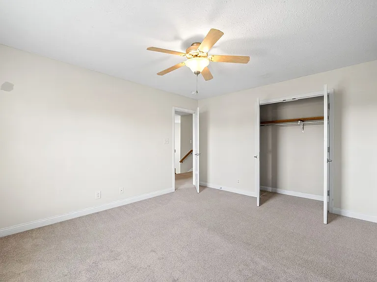 680 Foxfield Dr — Photo 30