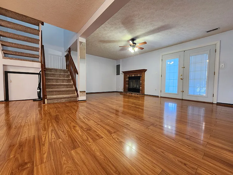1300 Vanasse Ct — Photo 4