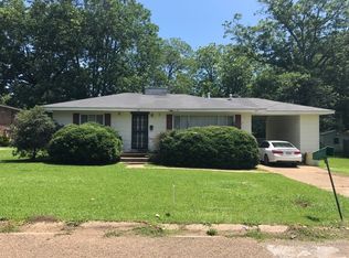 304 Hillcrest Dr, Okolona, MS 38860