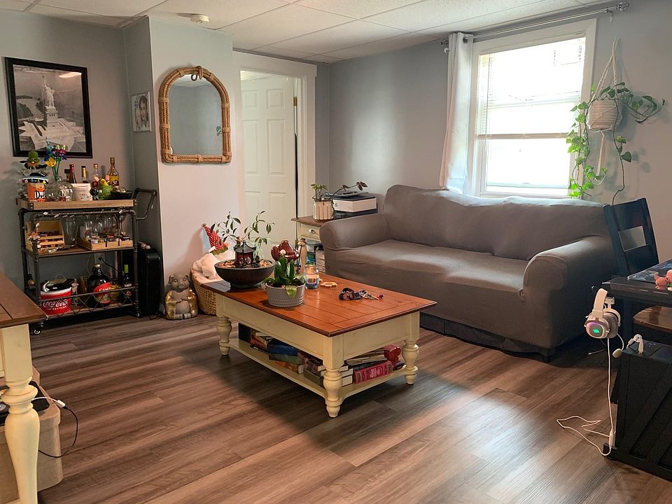 1st image of 58 Park St #2
