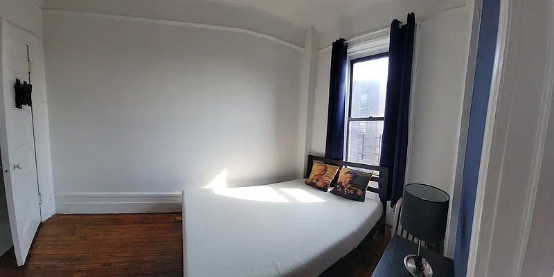 Rented by Perry Associates NYC Inc | media 25