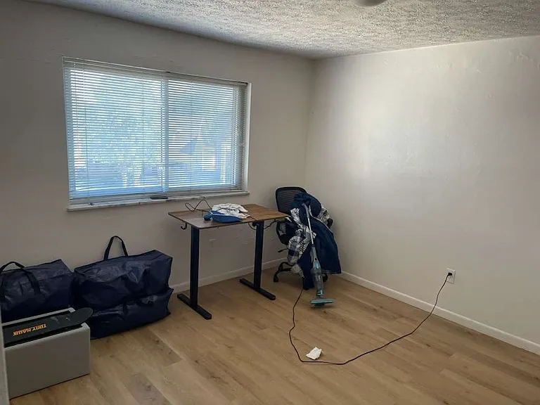 402 Northwestern Ave #306 — Photo 5