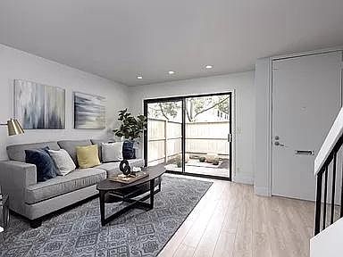 4th image of 3039 Kaiser Dr