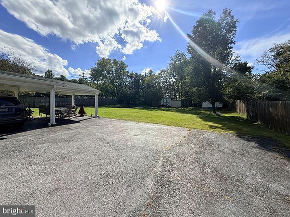 5th image of 9711 Temple Hill Rd