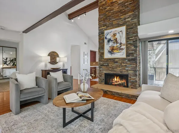 1935 Sunset Dr Unit 44, Escondido, CA 92025