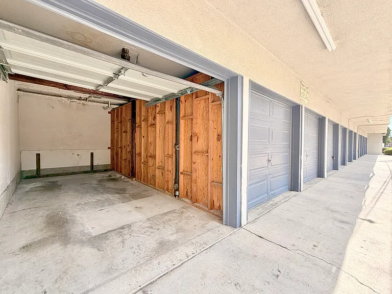 315 Gladys Ave #12 — Photo 6