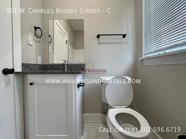 901 W Charles Bussey Ave #C — Photo 17