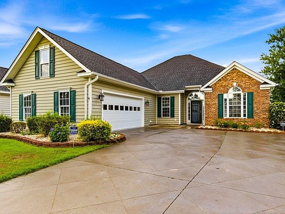 3rd image of 555 Sand Ridge Rd.