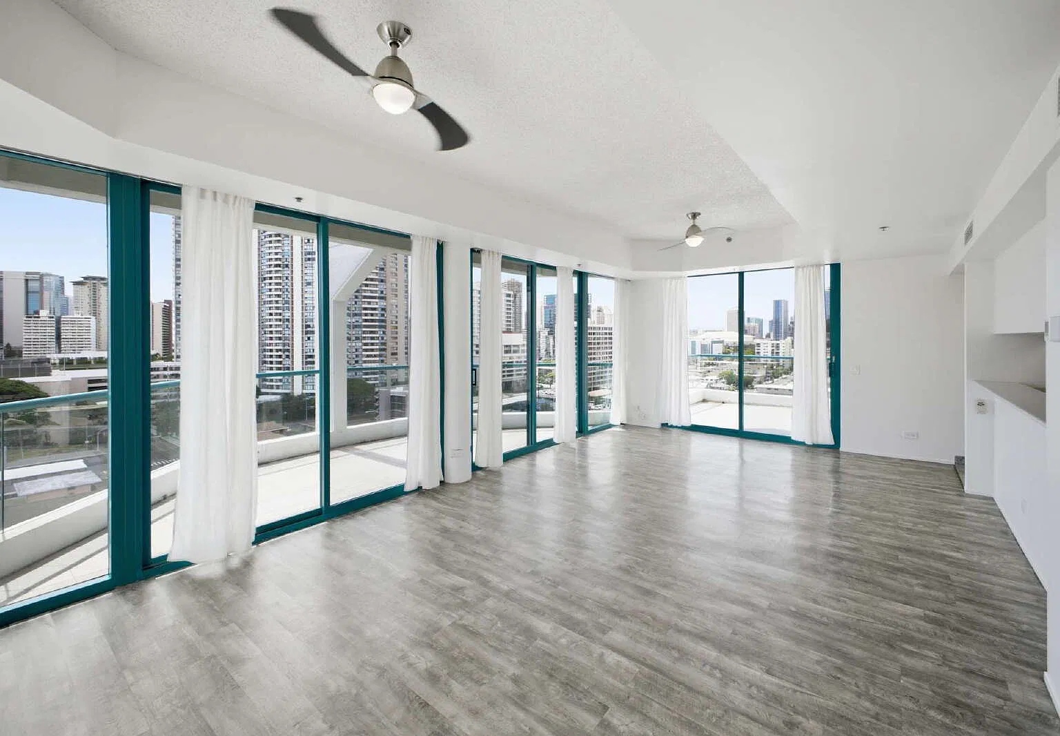 2 bed, 2.0 bath, 1446 sqft, $4,000 — Photo 4