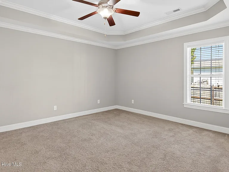 1661 Cambria Dr #B — Photo 22