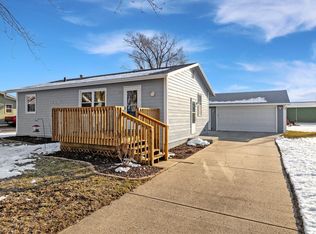 303 Lincoln St NE, Bondurant, IA 50035