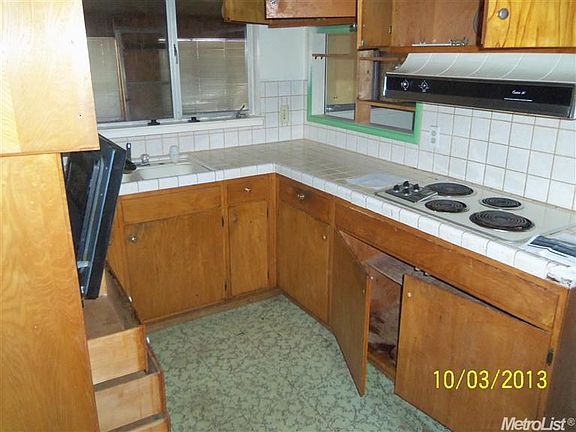 4th image of 8320 Butternut Dr