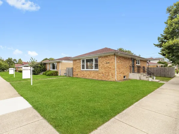 3457 Main St, Skokie, IL 60076