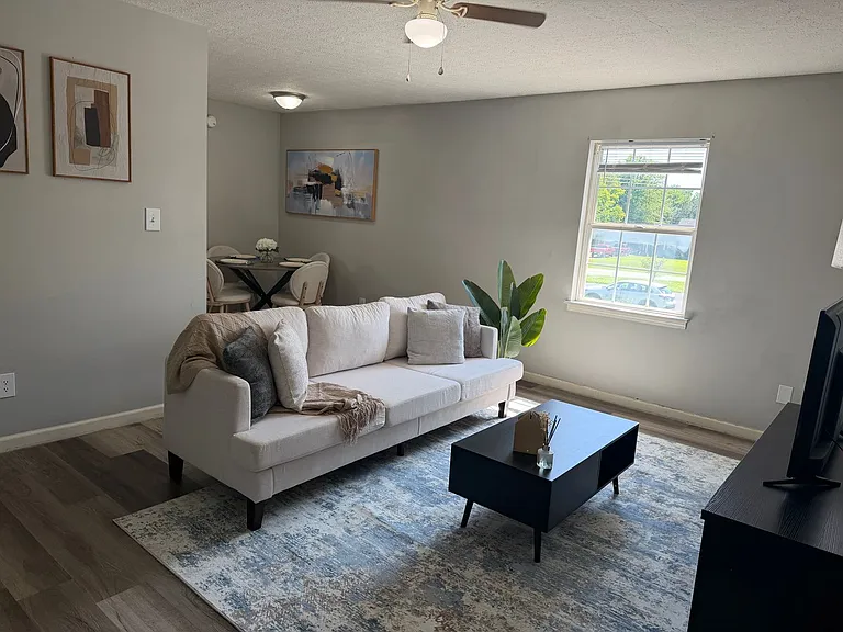 River Valley Apartments — Photo 13