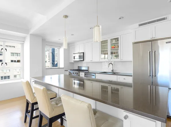 200 East 66th Street image 5 of 22