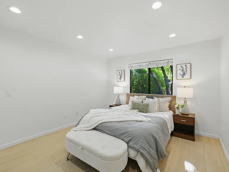 4033 Ralston Cmn — Photo 29