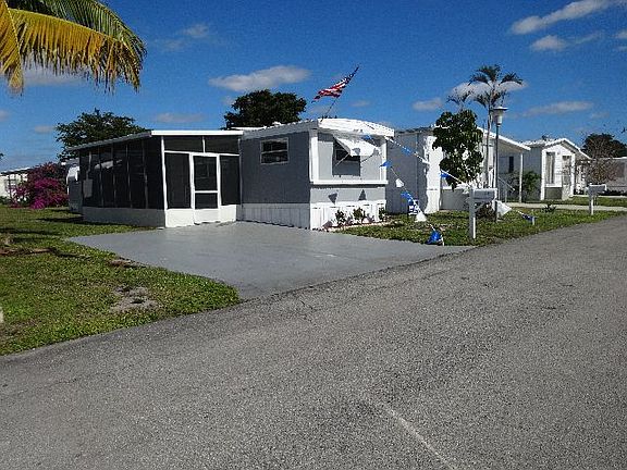 2nd image of 117 NW 50th St #2.21