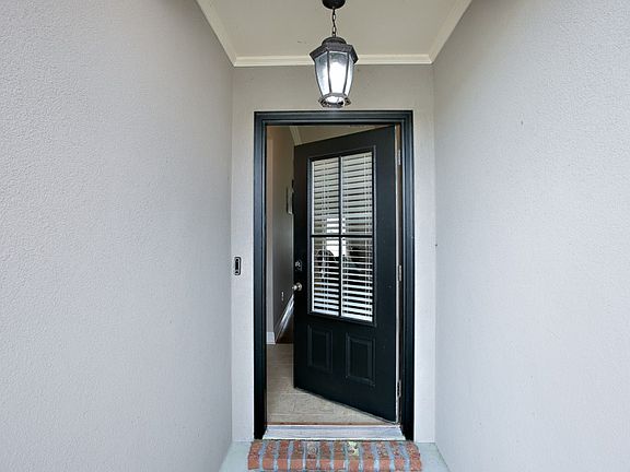 2nd image of 41459 Hearthstone Ave