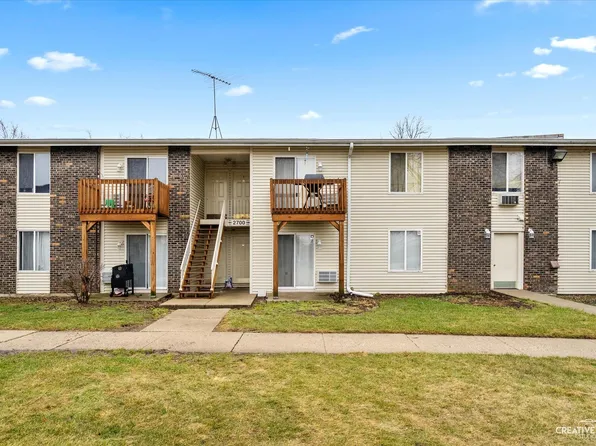 2700 Light Rd APT 104, Oswego, IL 60543