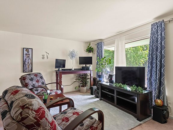 4th image of 5826 N Sutherlin St