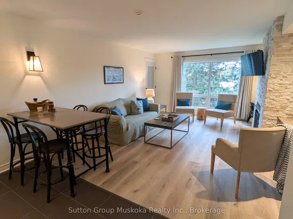 205 Deerhurst Dr #52, Huntsville, ON P1H 2E8