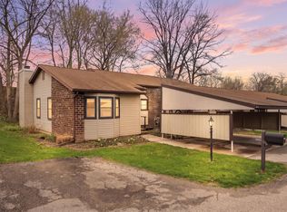 2675 Chatham Woods Dr SE, Grand Rapids, MI 49546
