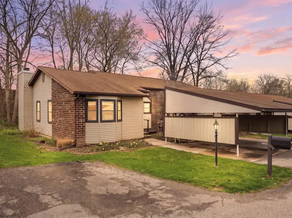 2675 Chatham Woods Dr SE, Grand Rapids, MI 49546