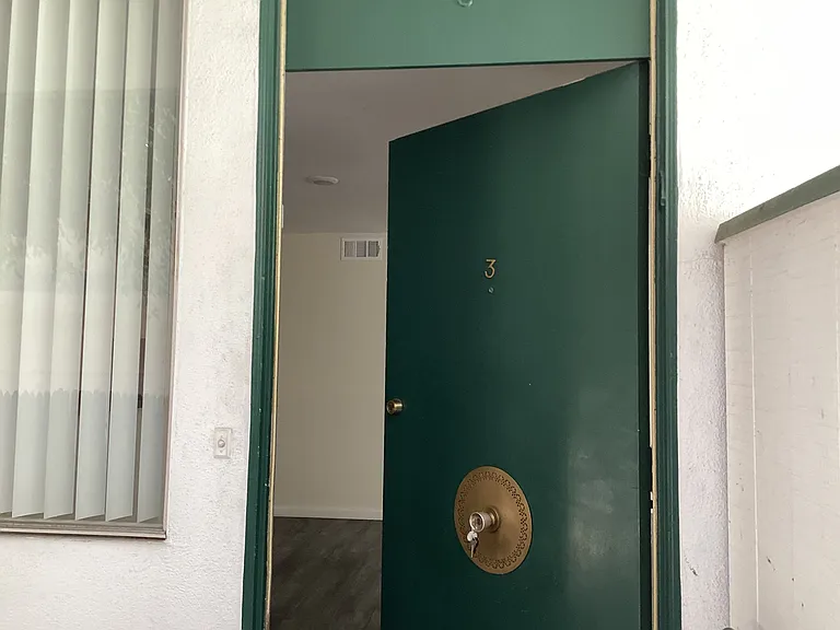 808 S Gretna Green Way #3 — Photo 2